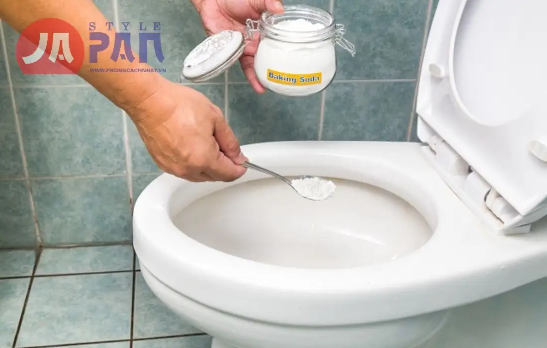 Top 3 cách tẩy bồn cầu bị ố vàng lâu ngày sạch bong, sáng bóng 3 Cách tẩy bồn cầu bị ố vàng lâu ngày bằng soda và giấm