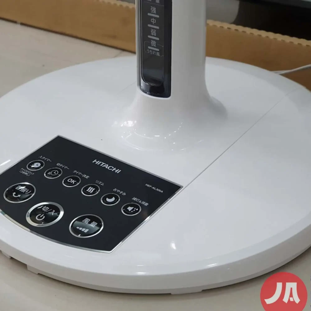 quat hiatchi hef al300a 4