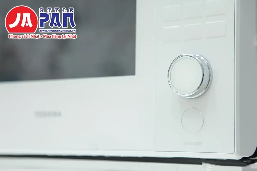 Lo nuong Toshiba ER XD3000 W 4