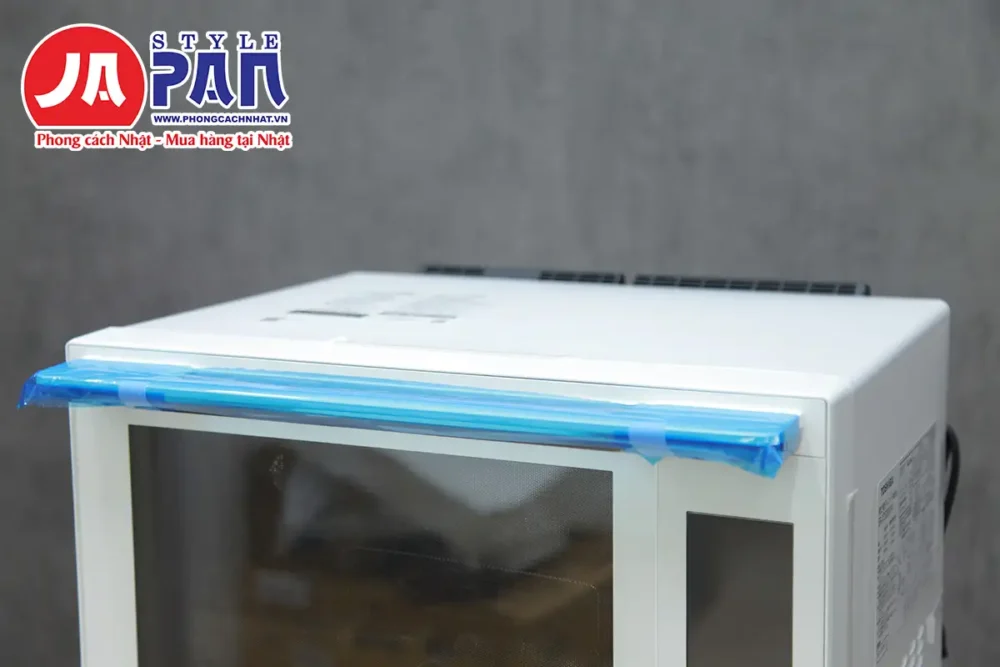 Lo nuong Toshiba ER XD3000 W 8